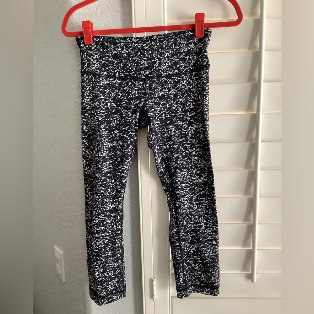 lululemon wunder under cropped
